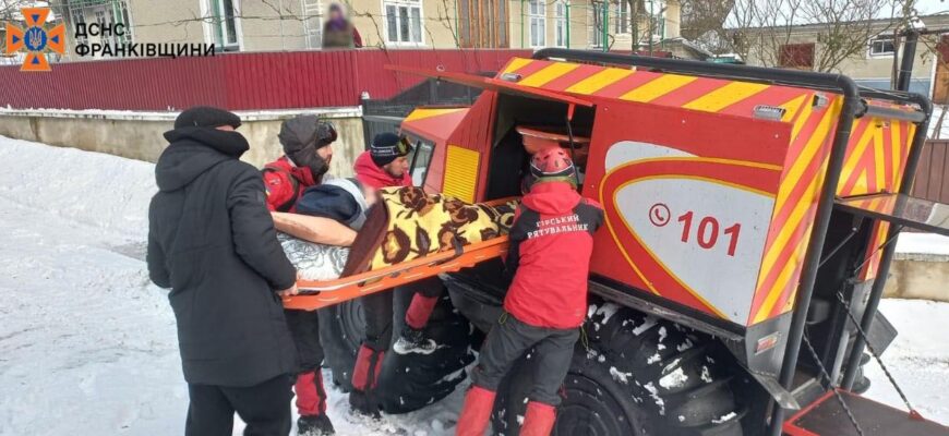 Через негоду на Прикарпатті відрізаними залишаються 7 населених пунктів