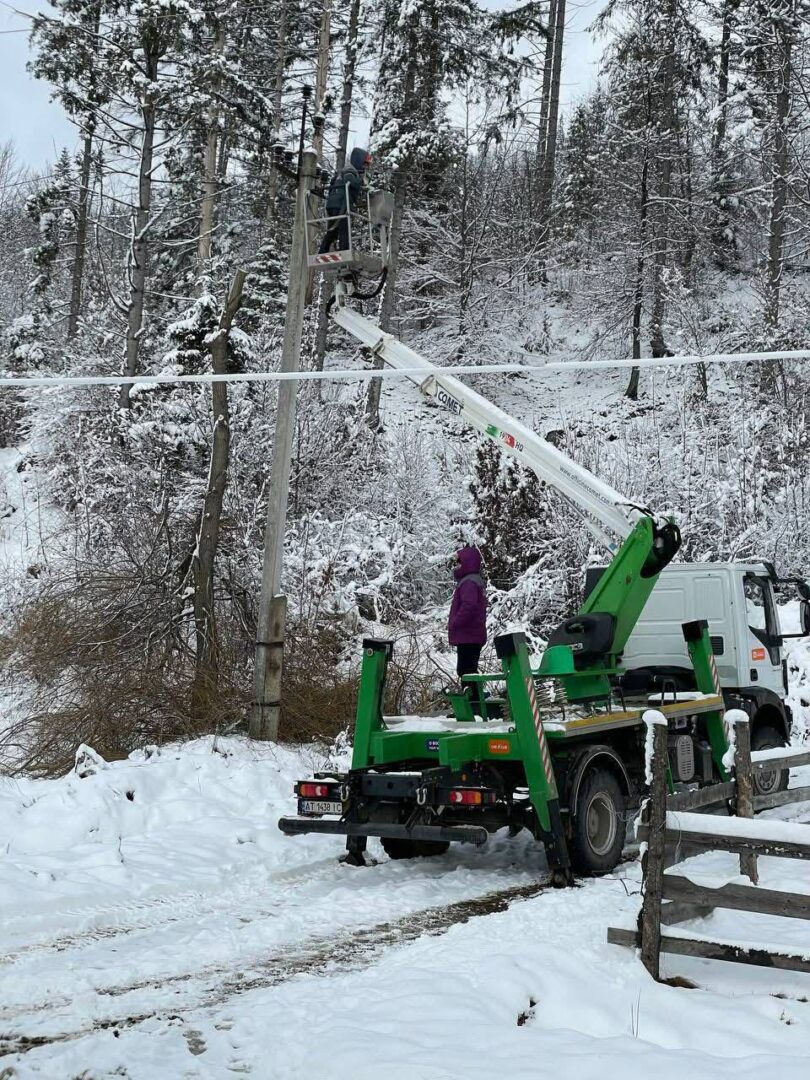 vgonrlshch - Наслідки негоди на Прикарпатті: тривають аварійно-відновлювальні роботи - rai.ua
