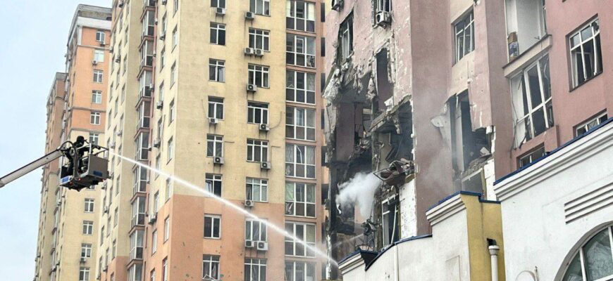 Майже 500 дронів та шахеди: рф атакувала столицю