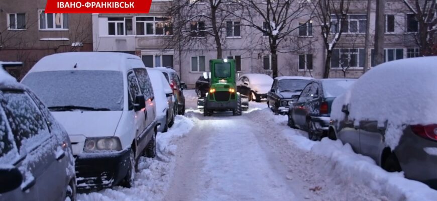 Очищення доріг та теплопостачання у школах: Руслан Марцінків провів черговий об’їзд міста