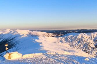 Станом на 08:30 на горі Піп Іван панує ясна погода