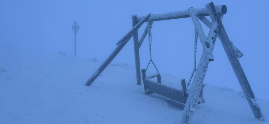 На горі Піп Іван -2°С