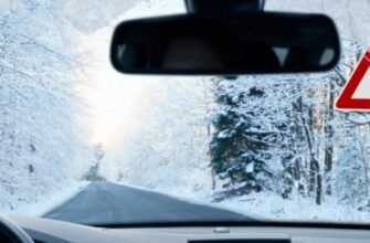 Поліція нагадує правила безпеки на дорозі під час складних погодних умов