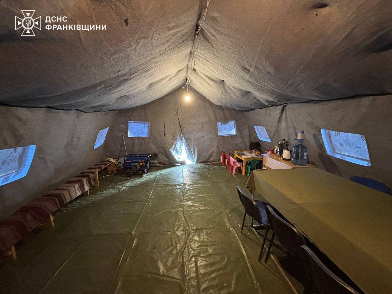 rshchrsh - На Прикарпатті додатково розгорнули 3 мобільні Пункти незламності - rai.ua