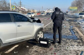 Поліцейські затримали нетверезого водія, який спричинив ДТП з постраждалою