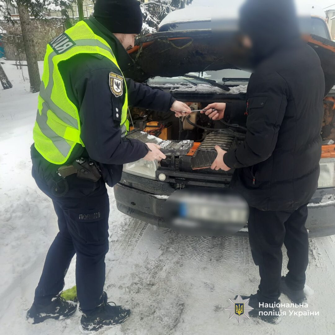 ssvl - Негода вирує: поліція Прикарпаття надає допомогу водіям - rai.ua