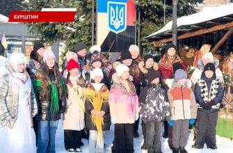 У Бурштині провели Розколяду. Відео