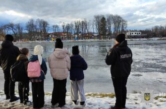 Ювенальні поліцейські застерігають дітей від гри на кризі