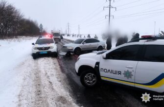 Вчинив наїзд на чоловіка: на місці ДТП працюють поліцейські Прикарпаття