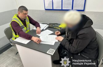 Понад півмільйона гривень «повз касу»: поліція ліквідувала схему на залізничних об’єктах