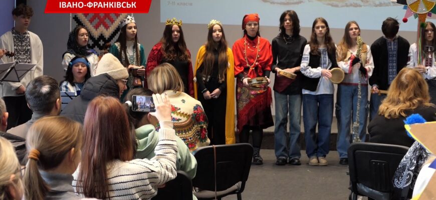 В УКД відбувся традиційний Фестивал вертепів та маланок. Відео