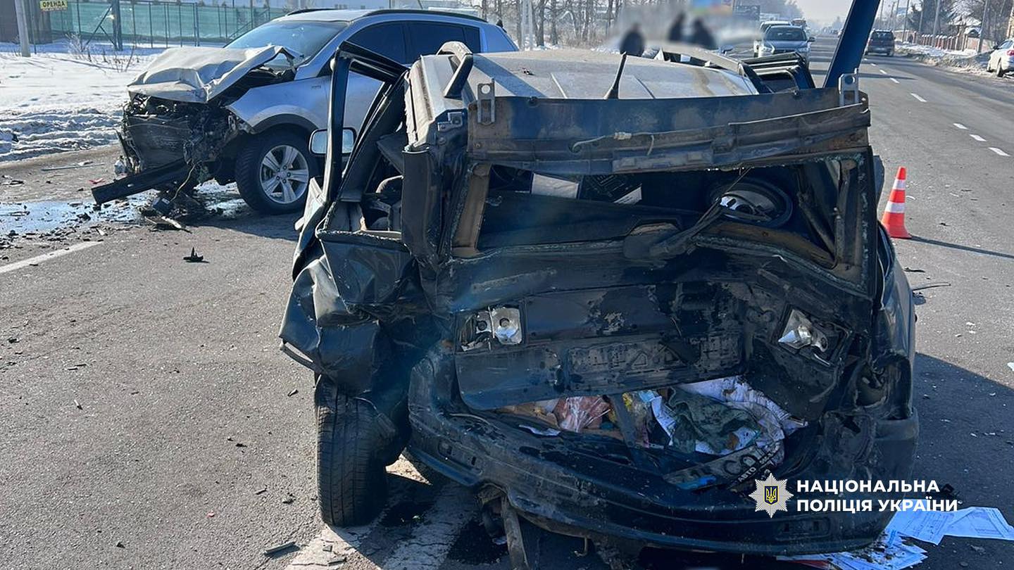 ytozhie - Поліцейські затримали нетверезого водія, який спричинив ДТП з постраждалою - rai.ua