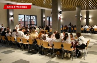 У Католицькому ліцеї відбулася Свята вечеря для дітей-сиріт