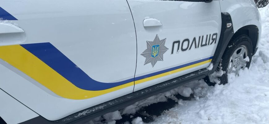 Пограбував чоловіка та втік: косівські поліцейські затримали фігуранта