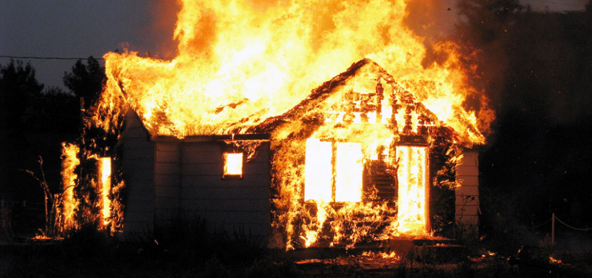 Як уникнути пожежі під час використання альтернативних джерел світла та тепла