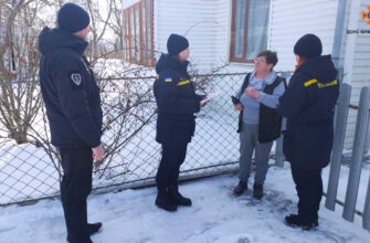 Офіцери-рятувальники провели превентивну роботу серед населення Калущини