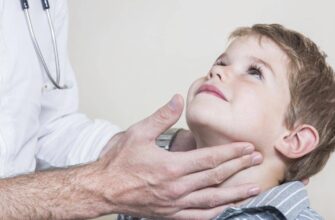 Чи обов'язково вакцинувати дитину від «свинки»: пояснення медиків