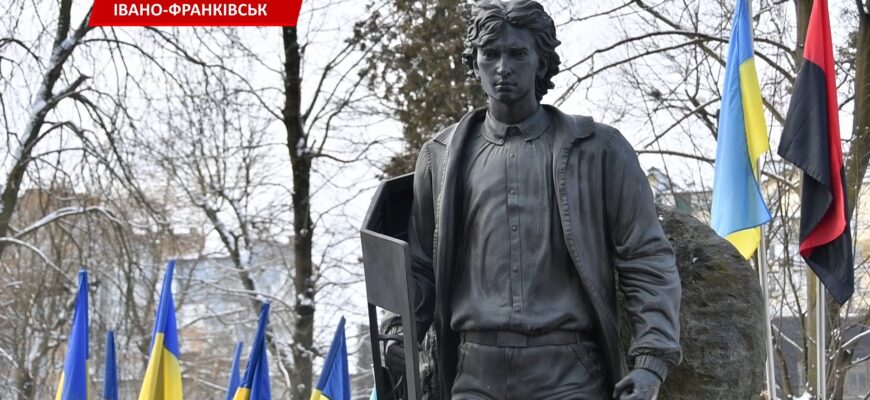 В Івано-Франківську вручили міські премії імені Романа Гурика. Відео