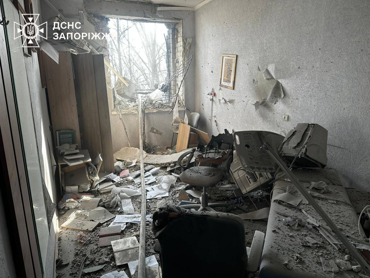 lshchdr - російські ударні БпЛА атакували пологовий будинок у Запоріжжі - rai.ua