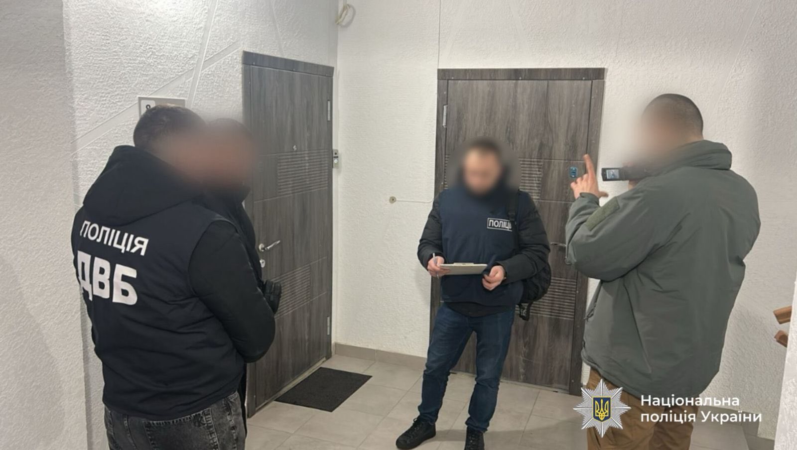 mdm - Фіктивна інвалідність для виїзду за кордон: поліцейські затримали організатора схеми - rai.ua