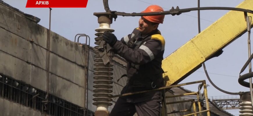 18 годин без світла: ворог поцілив по критичних об’єктах області