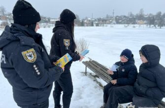 Безпека на льоду: долинські поліцейські провели відпрацювання на водоймах