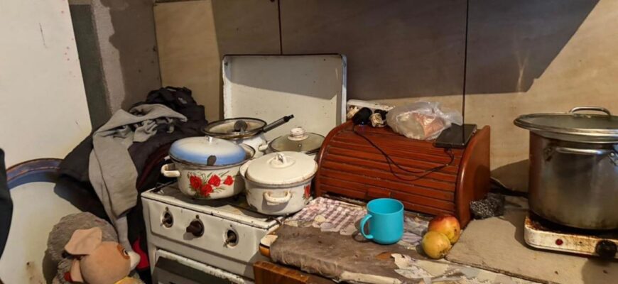 У багатодітній сім’ї на Львівщині правоохоронці зафіксували страшні наслідки неналежного догляду, повідомляє Офіс Генерального прокурора 