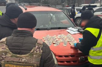 Гірський маршрут до Румунії: поліцейські затримали підозрюваних у переправленні чоловіків через кордон