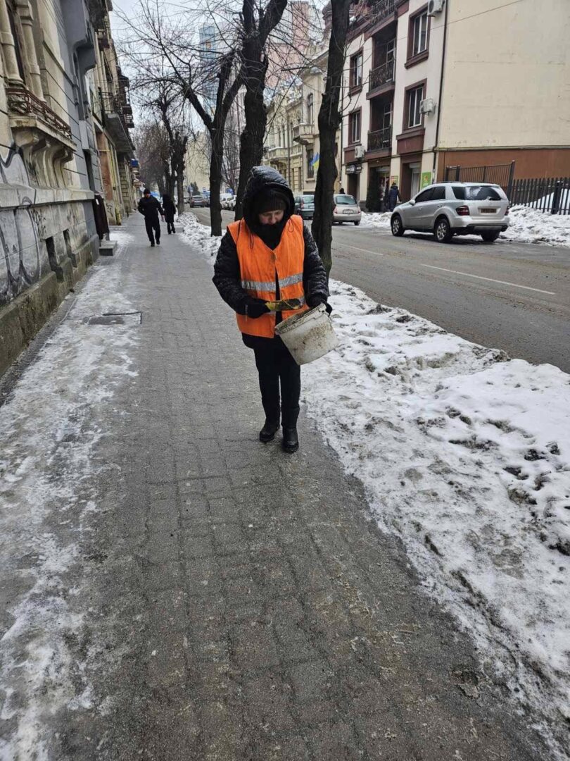 rshzhrzhr 1 - Увага! В Івано-Франківську ускладнені погодні умови - rai.ua