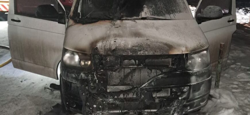 Поліцейські затримали підозрювану у підпалі автомобіля в Калуші