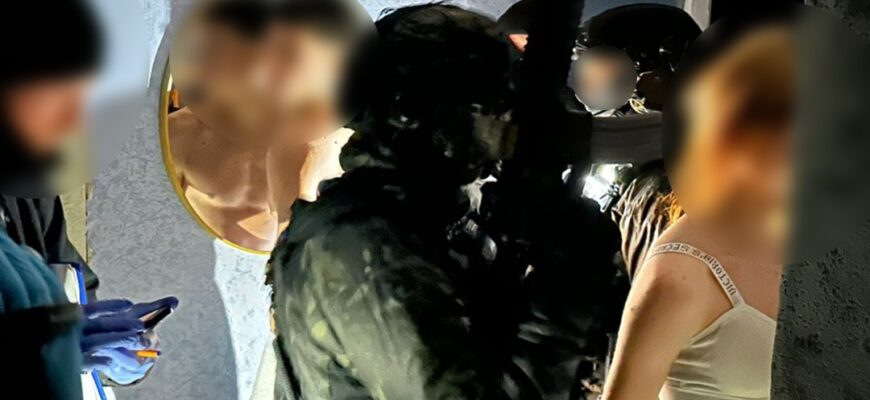 Правоохоронці затримали групу, яка планувала вбивства медійних та політичних українських діячів