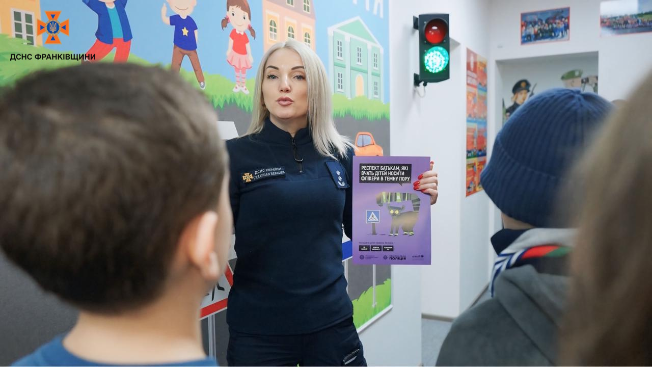 yrgamiuzh - До Класу безпеки рятувальників завітали учні з IT-школи - rai.ua