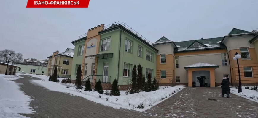 Руслан Марцінків з інспекцією відвідав освітні заклади міста. Відео