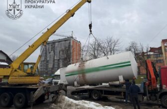 В Івано-Франківську ліквідували «тіньову» АЗС, яка торгувала контрафактним неякісним пальним