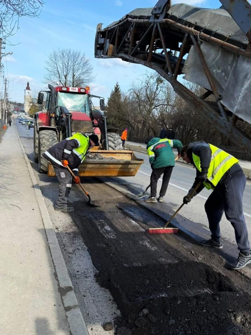 aytvtvv - Дорожні роботи на автошляхах Прикарпаття: де тривають ремонти - rai.ua