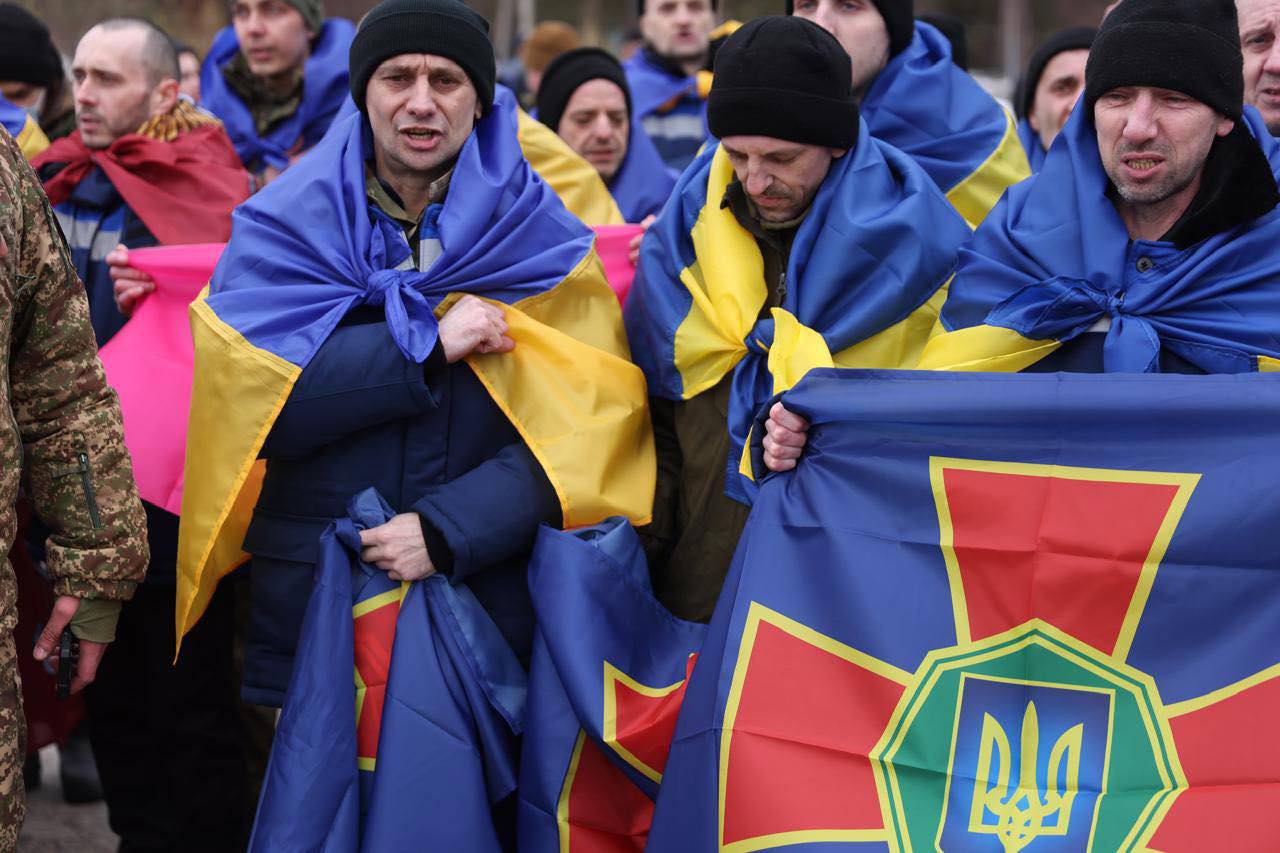 bo - З російського полону повернулися 200 захисників. Відео - rai.ua