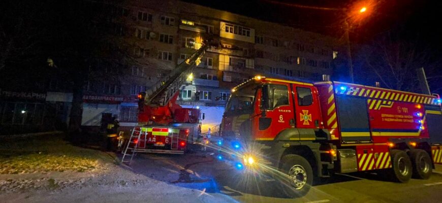 Рятувальники ліквідували дві нічні пожежі у Калуському районі