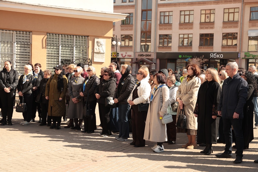 lshchor - В Івано-Франківську презентували творчу роботу, присвячену загиблим воїнам - rai.ua
