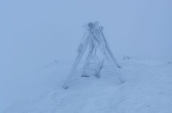 Температура на горі Піп Іван тримається на рівні -8°C
