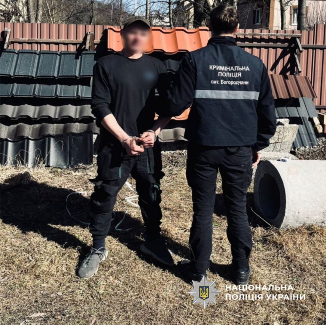 oshpyzh - Викрав автомобіль та намагався втекти: поліцейські затримали підозрюваного - rai.ua