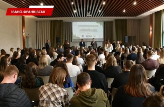 37 першокурсників отримали разову фінансову підтримку. Відео