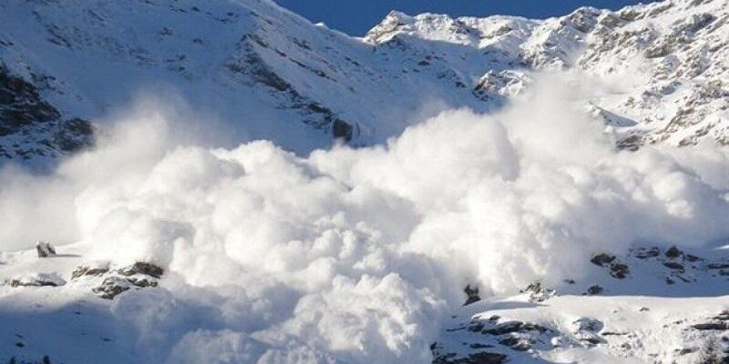 В Карпатах очікується помірна сніголавинна небезпека