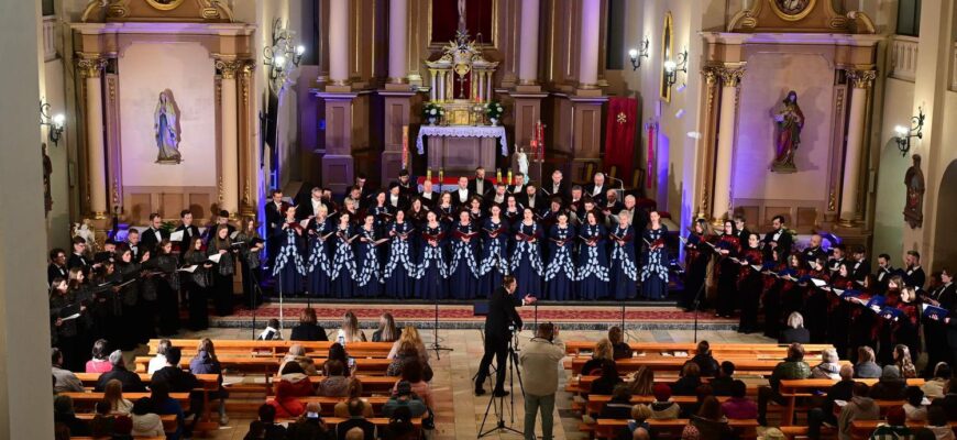 В Івано-Франківську відбувся шостий фестиваль «Катедральні дзвони». Відео