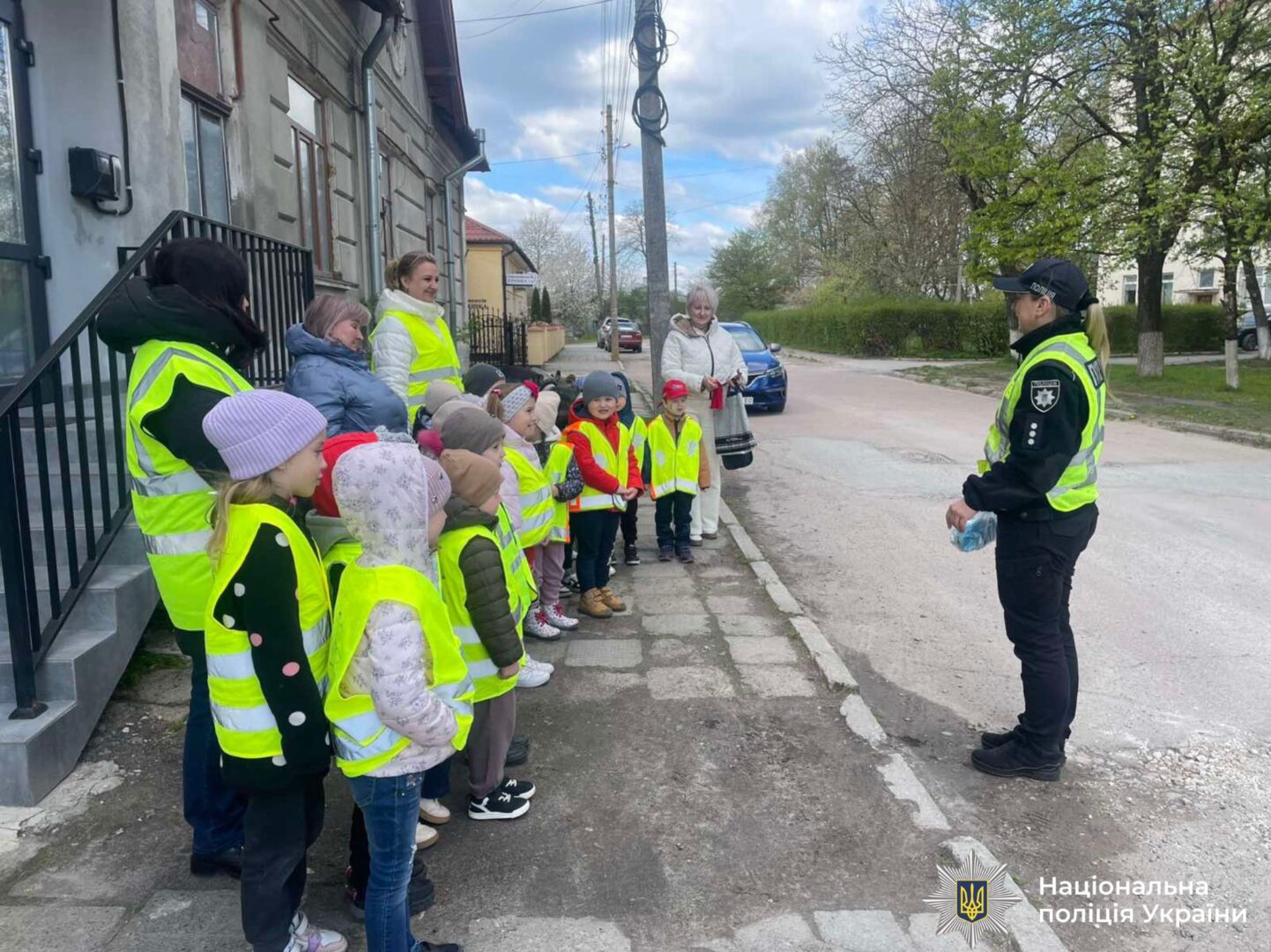 amroko - Прикарпатські поліцейські провели пізнавальний захід для дошкільнят - rai.ua