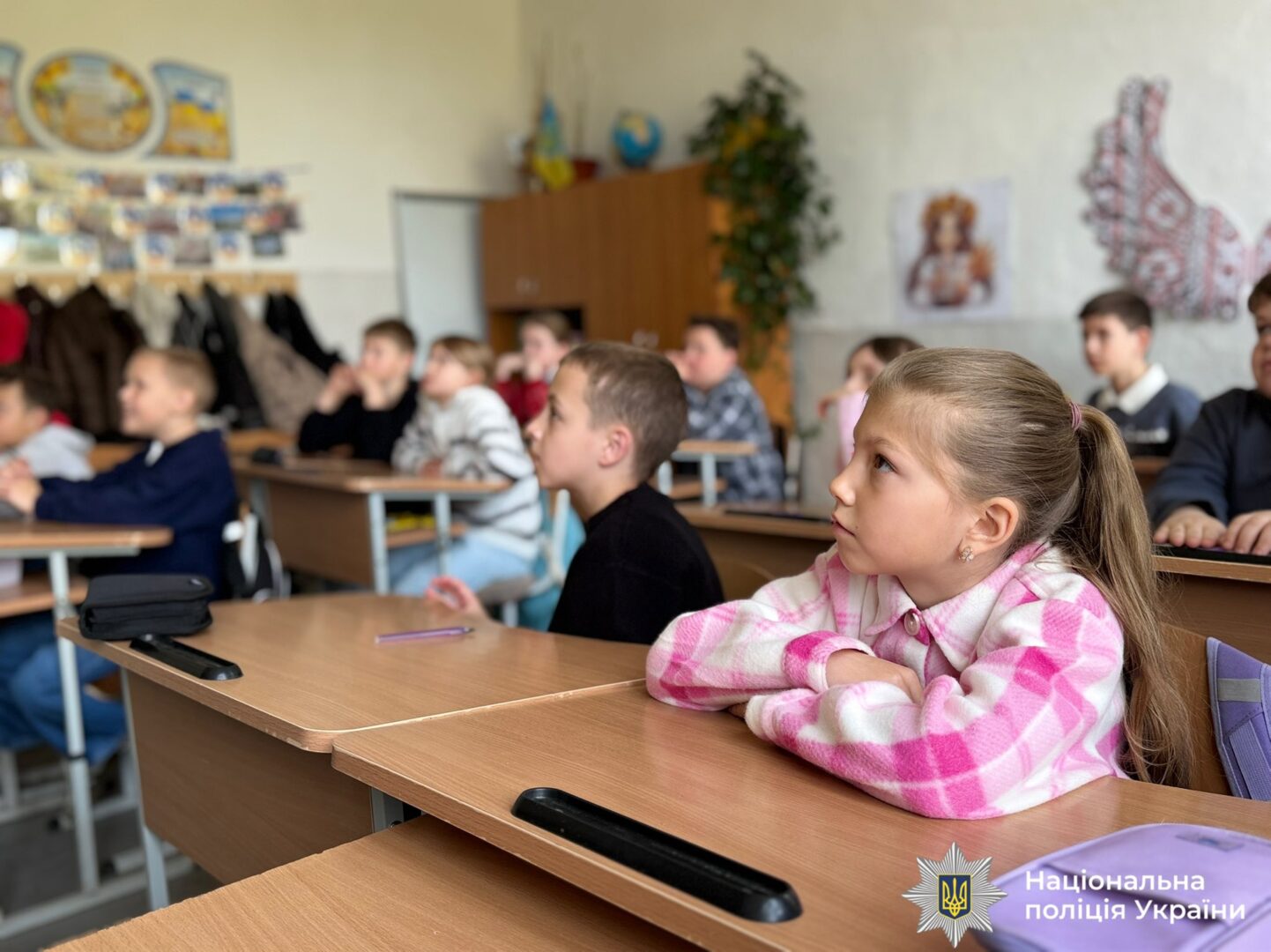 anoko - Поліцейські провели інтерактивне заняття для ліцеїстів Надвірнянщини - rai.ua
