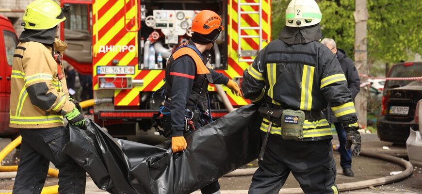 До 3 людей зросла кількість загиблих внаслідок російської атаки по Дніпру