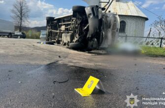 Смертельна аварія в Долинській громаді - один загиблий, 14 травмованих