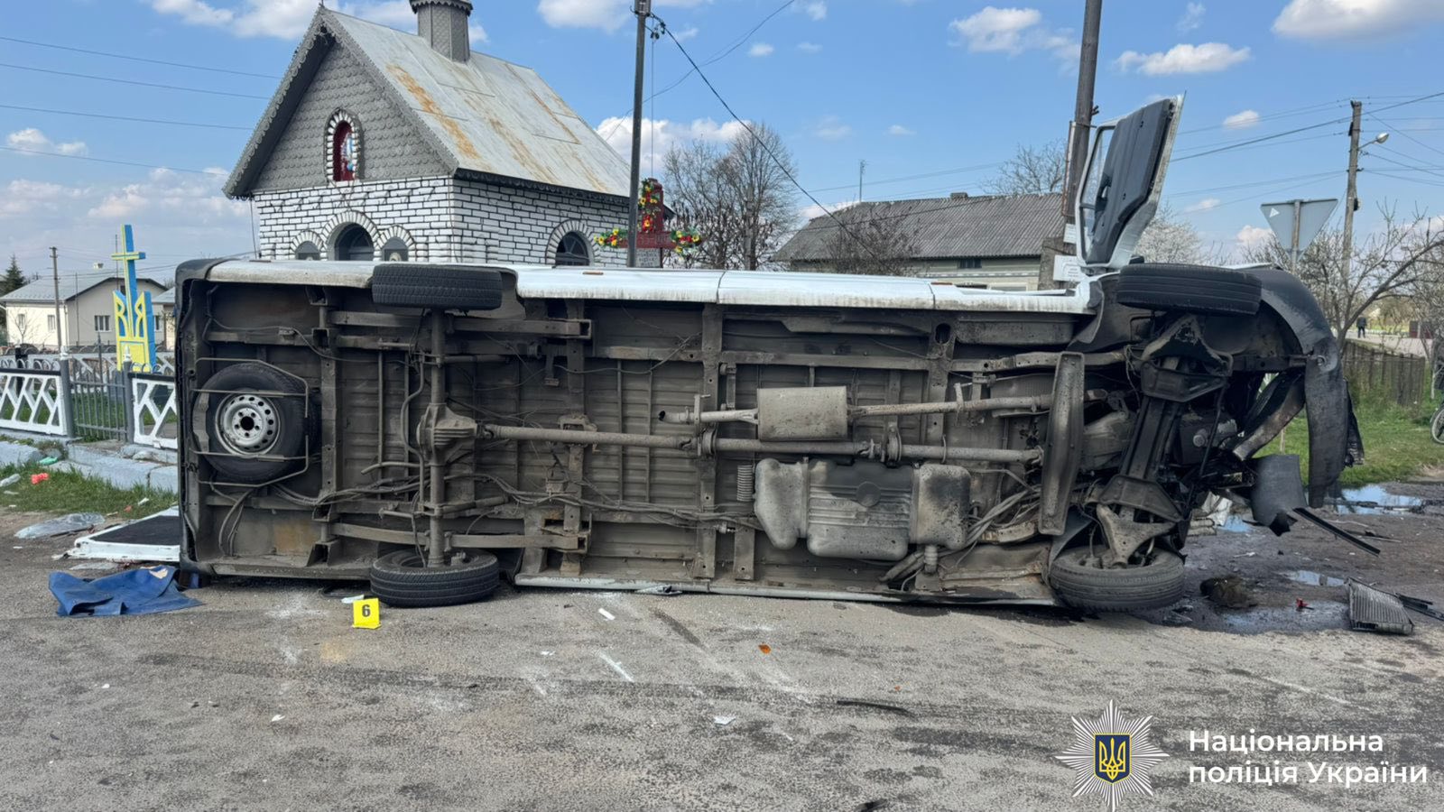 myprbdmabd - Смертельна аварія в Долинській громаді - один загиблий, 14 травмованих - rai.ua