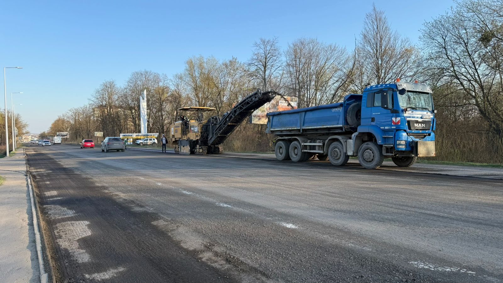 nshchlsashch - Дорожні служби продовжують ремонтні роботи на автошляхах Прикарпаття - rai.ua