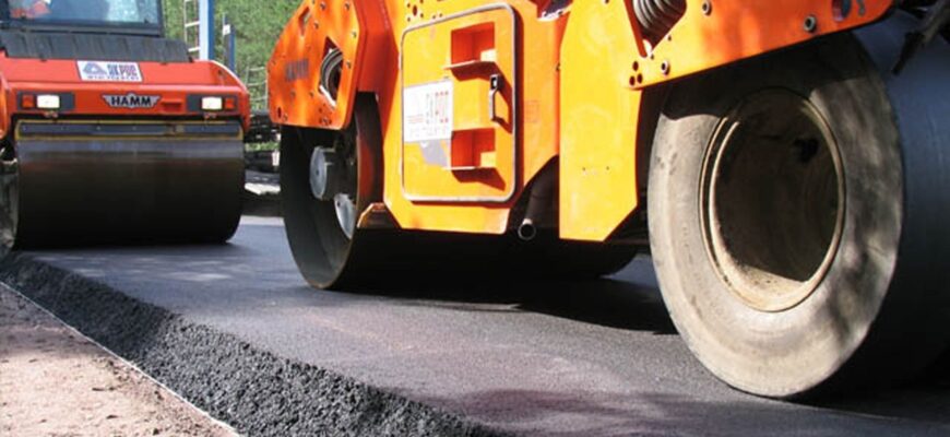 Ремонтують дорогу в селищі Лисець на трасі Н-09 Мукачево – Львів